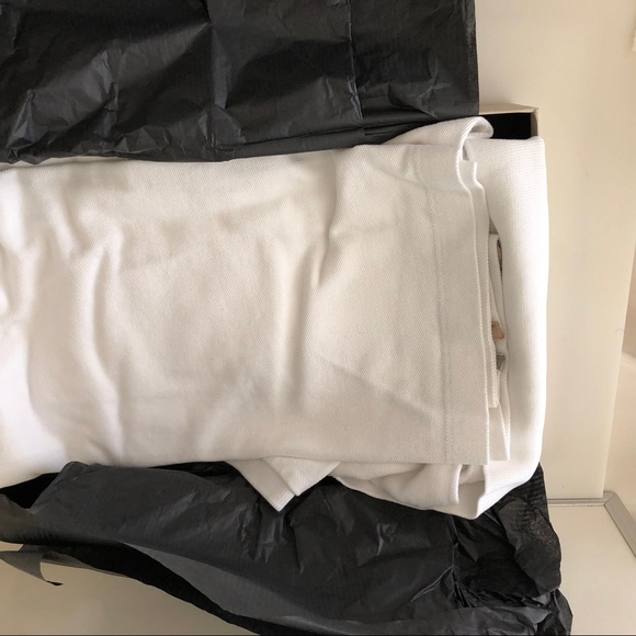 ❌SOLD❌🆕Beautiful Polo Short Sleeve Short - Picture 4 of 5